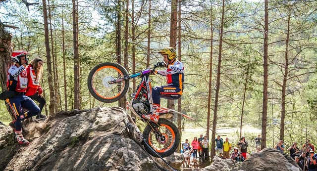Bou vuelve a ganar en Ripoll y acaba el Mundial con 11 victorias de 12 posibles