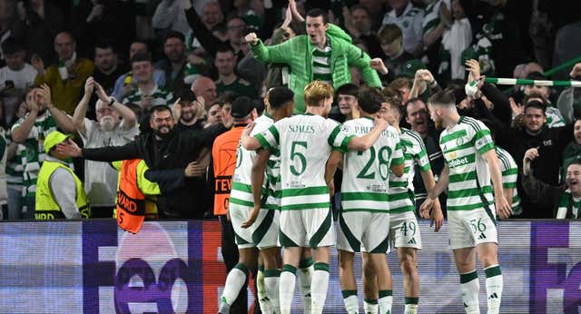 El Celtic golea para dormir segundo en la nueva Liga de la Champions