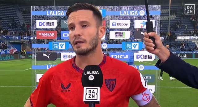 Saúl explica en cuatro minutos de discurso por qué es capitán pese a estar cedido: «Hasta que no entendamos lo que significa el Sevilla…»