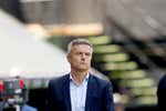 Cambio de cromos relámpago en el Granada: Fran Escribá, el elegido para sustituir a Guille Abascal