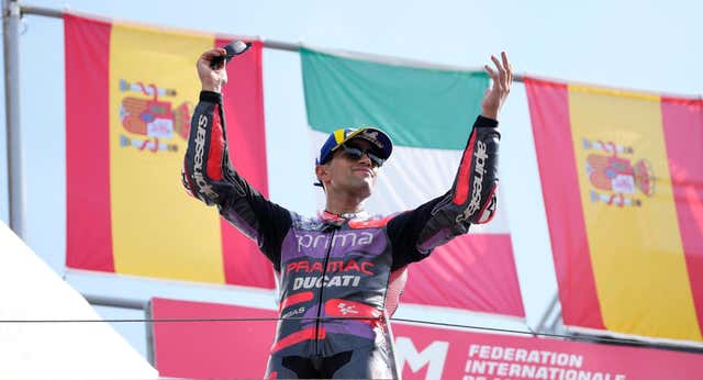 «Le he felicitado y sigo para adelante»: Jorge Martín se agarra a la general para vencer su indignación
