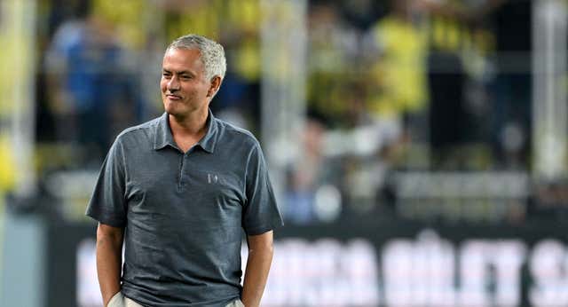 Mourinho se complica a lo grande la Liga y ya tiene mote en Turquía: “El llorón número 1”