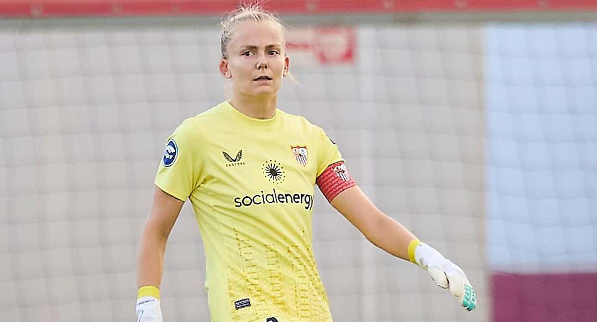 Esther Sullastres durante el partido.