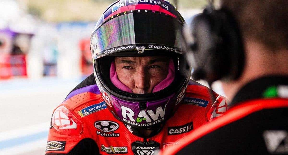 Aleix Espargaró, en boxes.