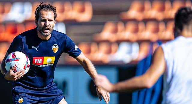 Baraja machaca el balón parado: solo un gol en 169 córners y entrenamientos enteros trabajándolo