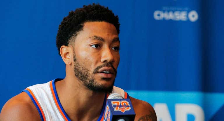 Derrick Rose, durante la rueda de prensa en la que anuncia su retirada.