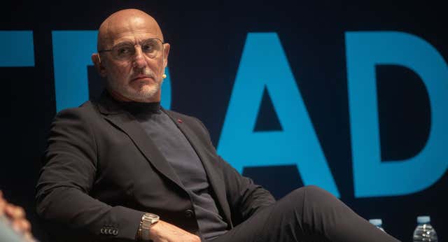 Luis de la Fuente, «feliz» de tratar con la prensa, pero preocupado por las lesiones: «Rodri es insustituible»