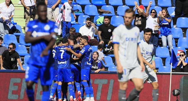 Sivera evita la goleada del mejor Getafe de la temporada