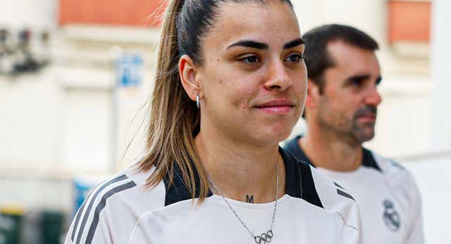 Misa Rodríguez revela otro carrete de fotos oculto tras dilatar su leyenda en el Real Madrid: “Es un año muy especial’