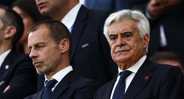 La FIFA exige elecciones en la RFEF y la UEFA amenaza con una suspensión, pero el Mundial no peligra