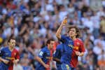 Los 25 años del debut de Puyol, el capitán que si no existiera habría que inventarlo: “Si no he de jugar, no juego, pero el pelo no me lo corto”
