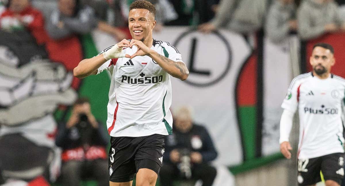 Kapuadi celebra el gol del Legia.