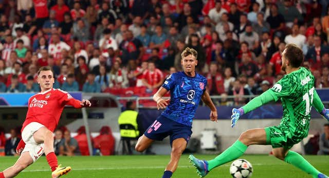 Jan Oblak sale reforzado de la debacle de Da Luz y da la cara