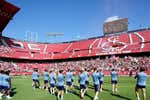 El Sevilla carga las pilas del derbi con 16.000 personas en el entrenamiento
