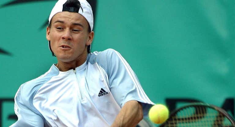 Guillermo Coria, durante el torneo de Roland Garros 2003.