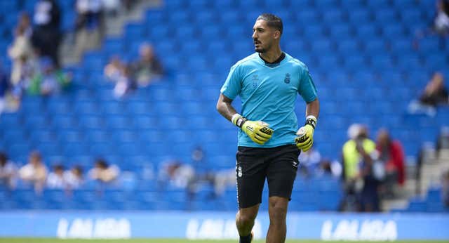 Álvaro Vallés vuelve a dejarse querer: «Ojalá algún día pueda jugar en el Betis, el club de mi tierra»