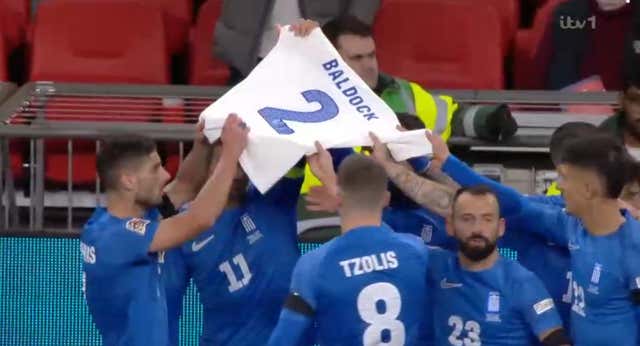 Cambio de cara en Inglaterra con Bellingham de delantero… y con derrota ante Grecia