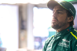 Fernando Alonso liga su futuro al de Adrian Newey: «A ver cómo estoy en 2026, y si puedo seguir, tomaremos una decisión como equipo»