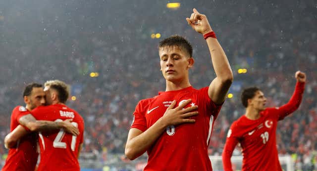 Arda Güler se luce con Turquía en la victoria ante Montenegro