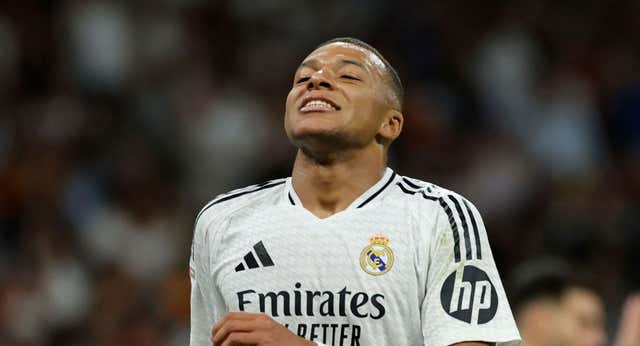 Mbappé encuentra defensa en el vestuario de Francia: “Puede hacer lo que quiera”