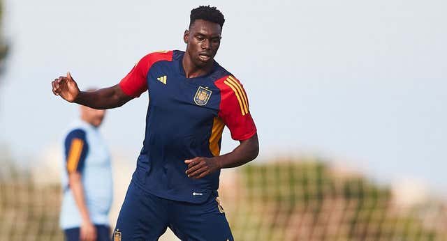 Samu Omorodion se sincera sobre su salida del Atlético de Madrid: «Fue un verano muy complicado en Madrid, muchas noches llorando…»