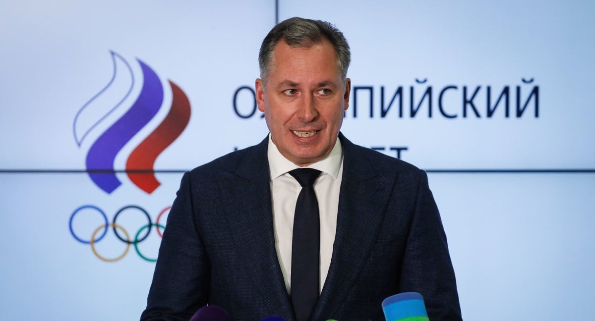 Stanislav Pozdniakov durante una comparecencia.