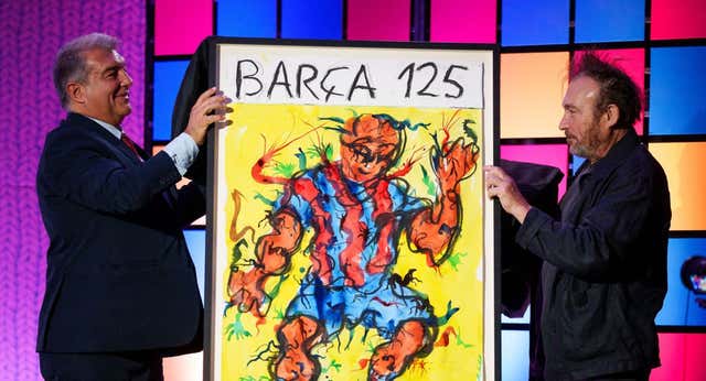 Laporta descubre un pedazo de la historia del Barça: un cartel que «emociona» con motivo del 125 aniversario del club