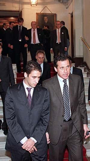 Raúl y Valdano, en un acto institucional.  ABC