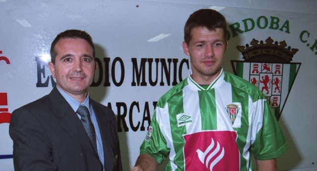 Los jugadores más raros que pasaron por el Córdoba… ninguno como Salenko: jugó 109′ sin gol y se fue rajando