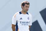 A mí me entrenó el “policía” Raúl: “A los delanteros les decía que eran malísimos, que él llevaría 30 goles...”