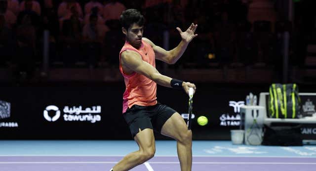 Carlos Alcaraz cumple ante Rune y se regala un último baile contra Rafa Nadal