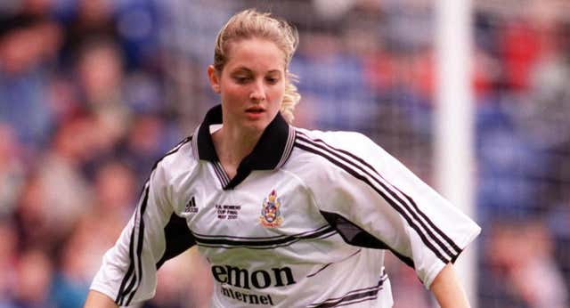 La excapitana del Fulham denuncia los abusos sexuales de Al Fayed: «Me cogió y me intentó besar… Me quedé congelada»
