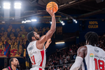 El Baskonia sorprende al Barça en el Palau con un Forrest imperial
