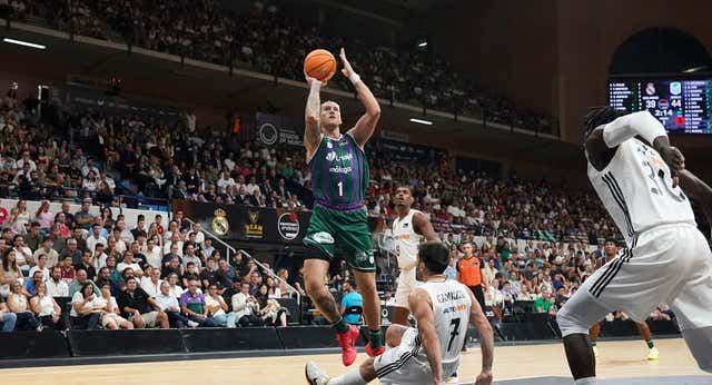 Álex Mumbrú quiere ‘fichar’ a Dylan Osetkowski para Alemania… con la sanción de la FIBA y el interés del Real Madrid en ‘stand by’