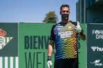 El día más especial para Adrián San Miguel: «Es un sueño volver después de tantos años fuera»