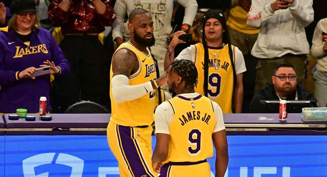 LeBron traspasa la última frontera junto a su hijo Bronny, mientras los campeones Celtics rozan la perfección