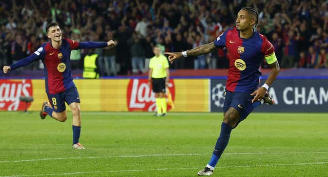 Del ‘hat trick’ al PSG al triplete ante el Bayern: Raphinha es el hombre de los grandes partidos en el Barça