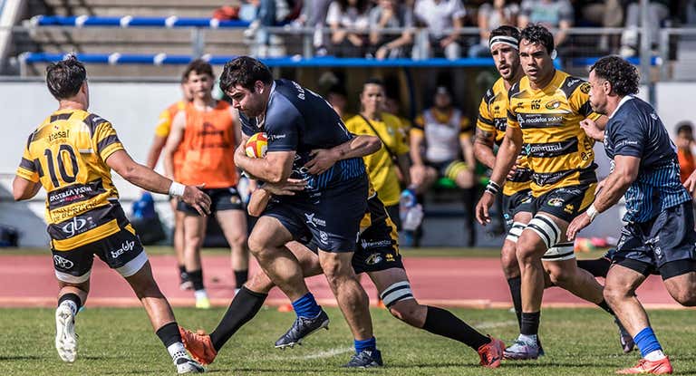 Acción del partido ante Recoletas Burgos Caja Rural.