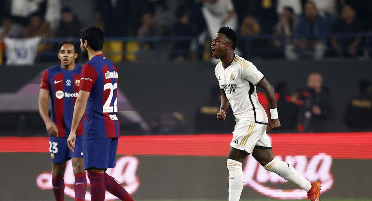 El Real Madrid y el FC Barcelona en un partido de LaLiga.