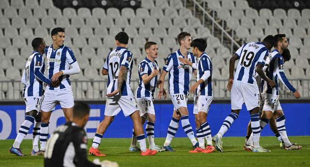 Pacheco y Sergio Gómez dan a la Real Sociedad la primera victoria europea