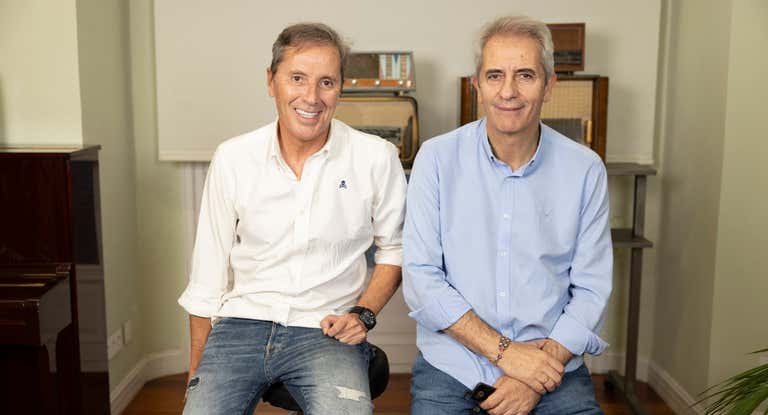 Paco y Lama, tras la entrevista.