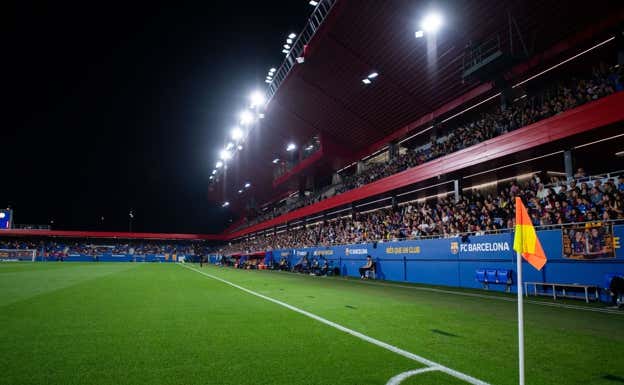 Las gradas del Estadi Johan Cruyff llenas.  FC BARCELONA