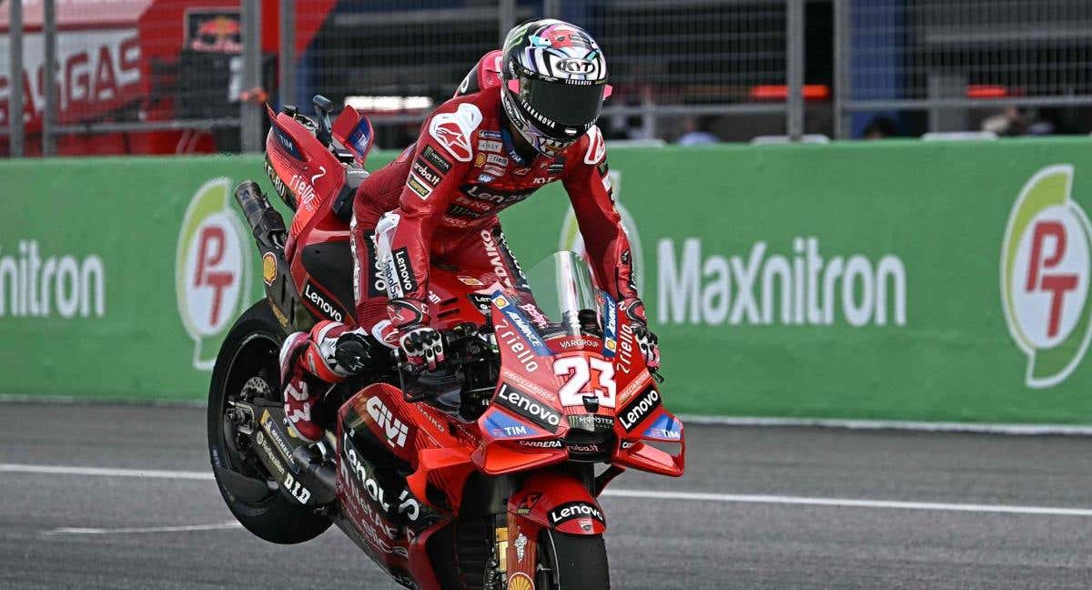 Enea Bastianini, tras ganar el sprint en Tailandia.