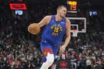 Nikola Jokic necesita ponerse el traje de Superman (81 puntos en 2 partidos) para salvar a los Nuggets de su peor arranque en 10 años