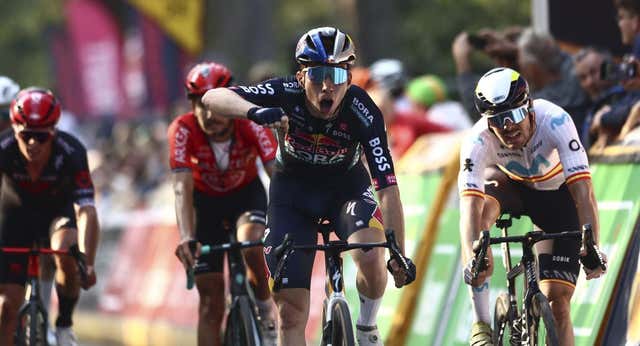 Roger Adrià, sobre el virus intestinal que casi le cuesta La Vuelta a Roglic: «Me enteré porque me lo contó Contador»