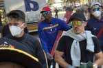 La plantilla del Valencia bajó al barro en común: Gayà, Pepelu y medio equipo tras hablar con Baraja