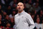 Jordi Fernández dispara la ilusión en Brooklyn con su juego y su discurso: «Ves la adversidad, te unes y luego respondes»