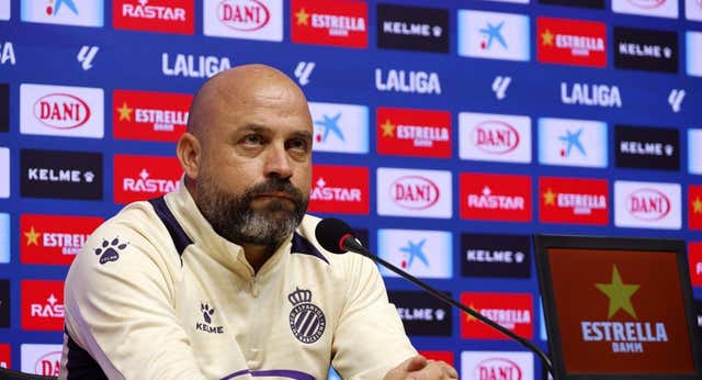 Badalona y Getafe como espejo para un Espanyol «al que todo el mundo da por muerto» en el derbi: «Soy el más parecido a De la Peña»