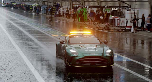 La lluvia pospone la clasificación del GP de Brasil a las 11.30 del domingo