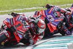 Tres vueltas que fueron una oda al motociclismo: los 16 ataques y contraataques de Martín y Bagnaia